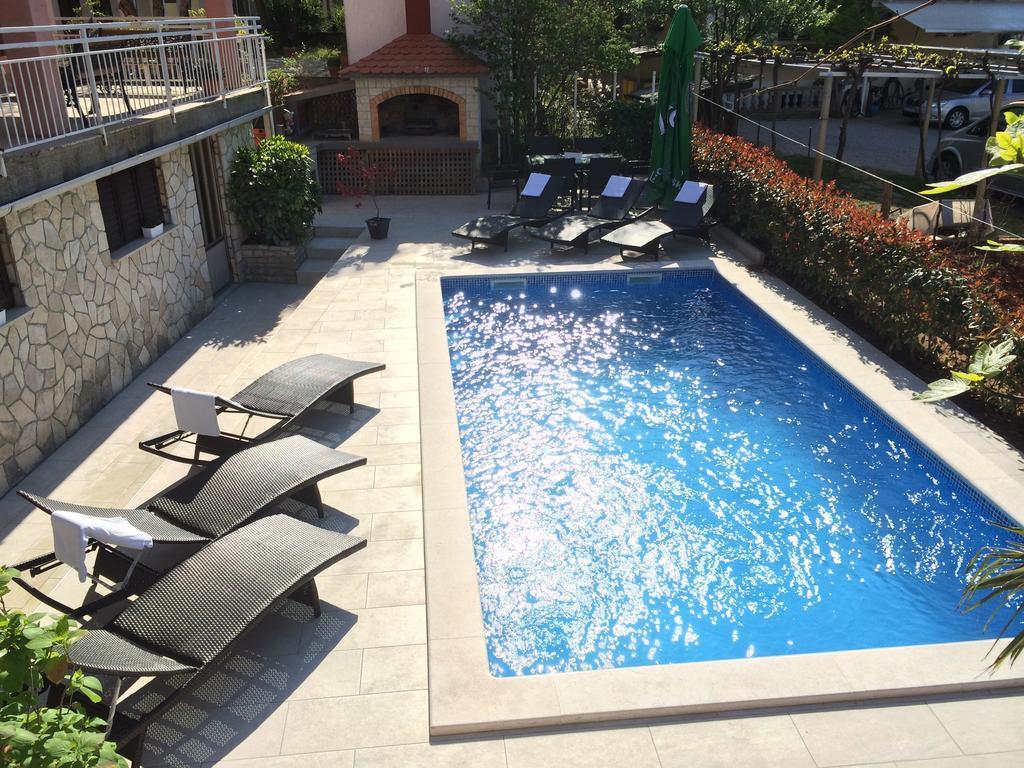 Villa Dijana Малинска Стая снимка