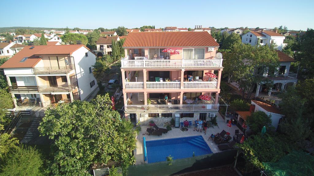 Villa Dijana Малинска Екстериор снимка